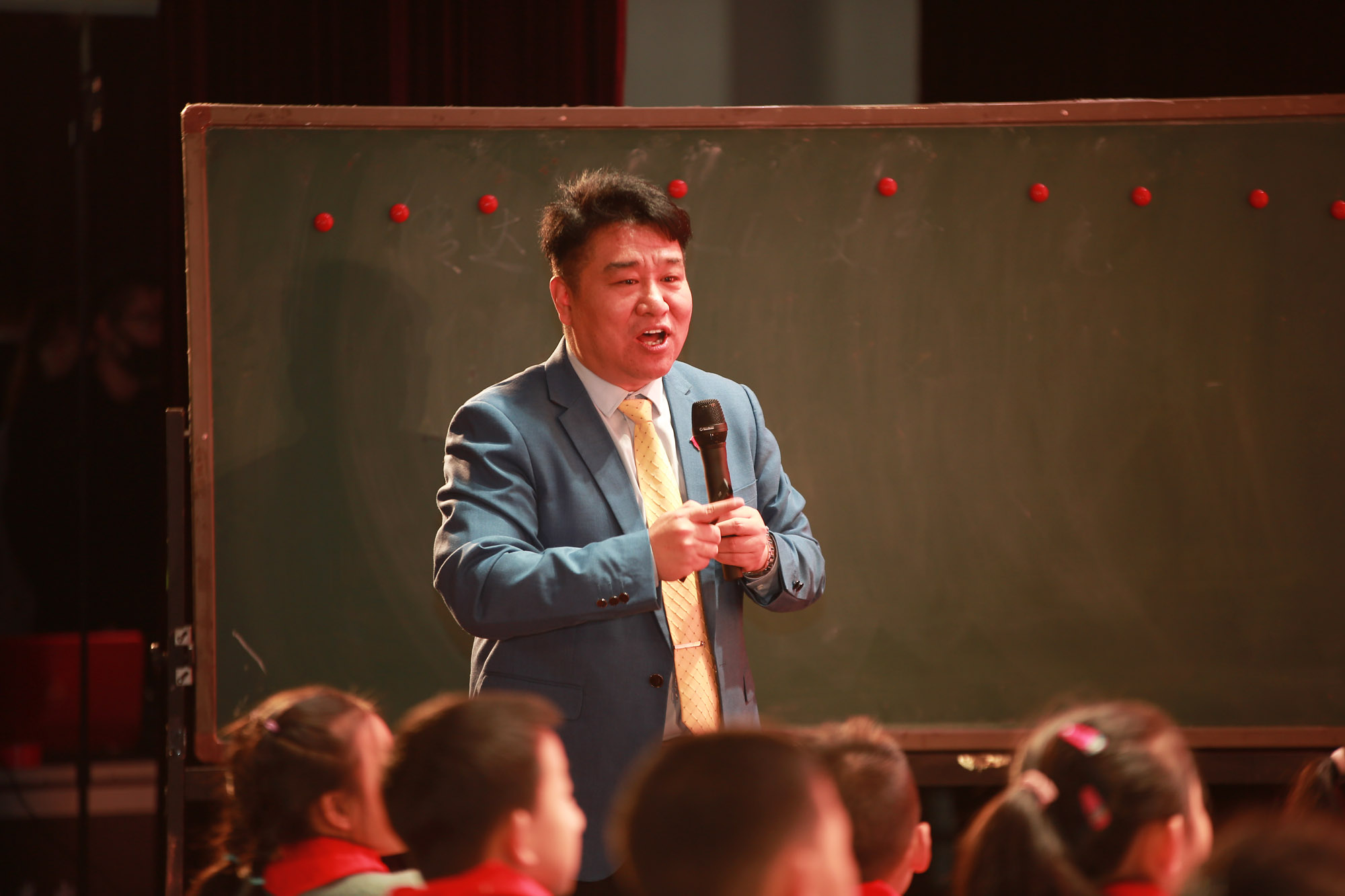 徐長(zhǎng)青工作室成立于2008年10月22日。十年間，徐長(zhǎng)青老師積極推動(dòng)著工作室的建設(shè)。