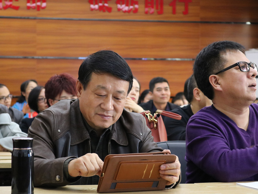蜀黔名師名校長工作室跨省深度學(xué)習(xí)交流