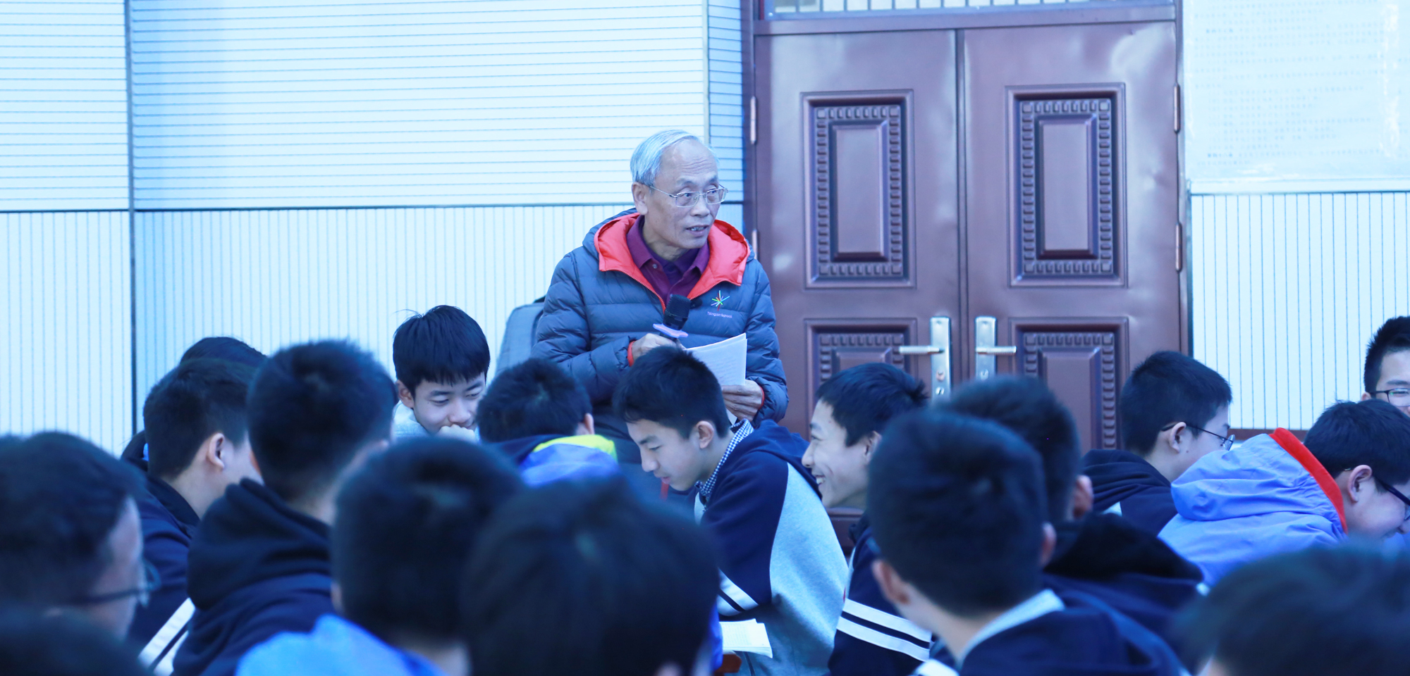 綠色語文，詩意教學(xué)——研究院專家、著名特級教師趙謙翔老師《由“詩呆”到“詩教”》。